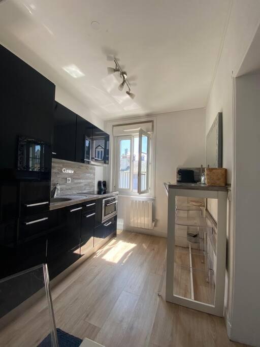 Studio Avec Terrasse A Довіль Екстер'єр фото